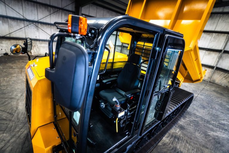 Morooka-10.10.25-–-MST-110C-–-Indoor_small-17-2048x1366