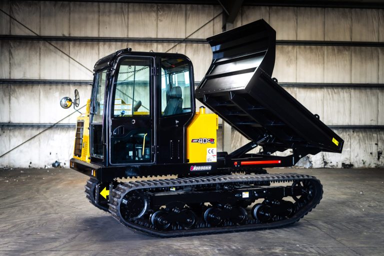 Morooka-10.10.25-–-MST-40CR-–-Indoor_small-17-2048x1366