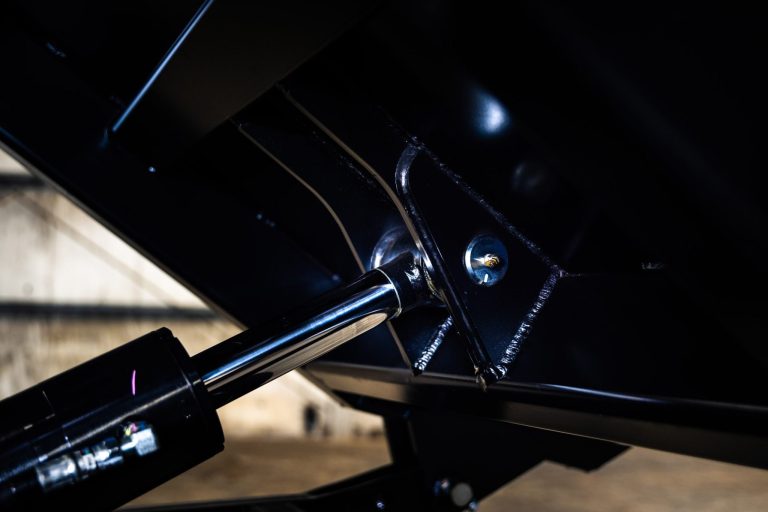 Morooka-10.10.25-–-MST-40CR-–-Indoor_small-37-2048x1366