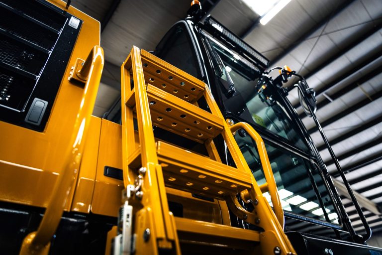 Morooka-10.10.25-–-MST-80CR-–-Indoor_small-13-2048x1366