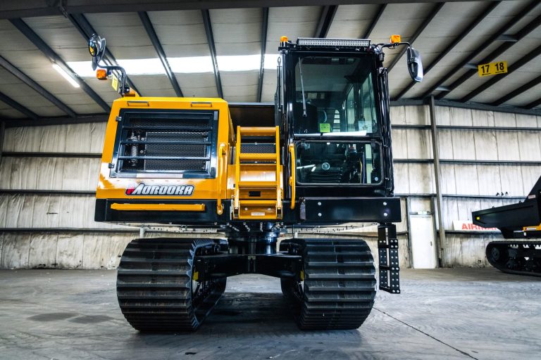 Morooka-10.10.25-–-MST-80CR-–-Indoor_small-21-2048x1366 (1)