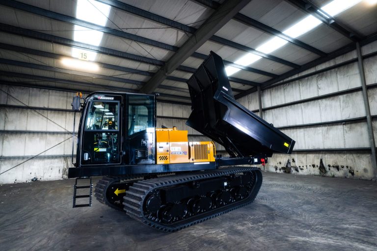 Morooka-10.10.25-–-MST-80CR-–-Indoor_small-32-2048x1366 (1)