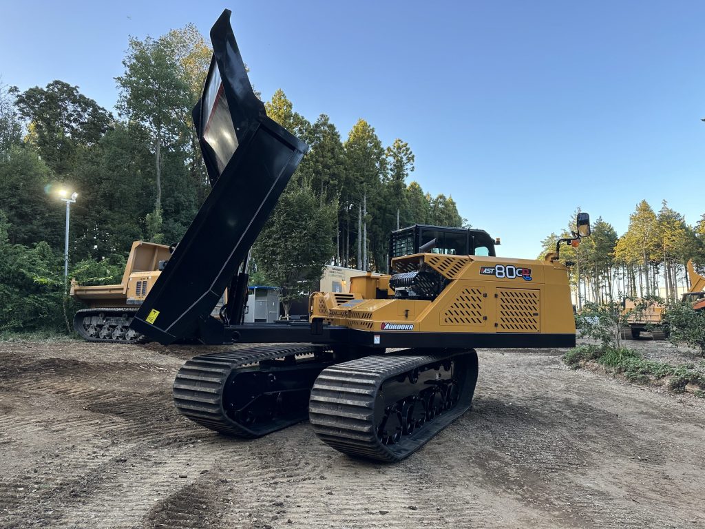 morooka stroj rad u šumi i teškim uvjetima