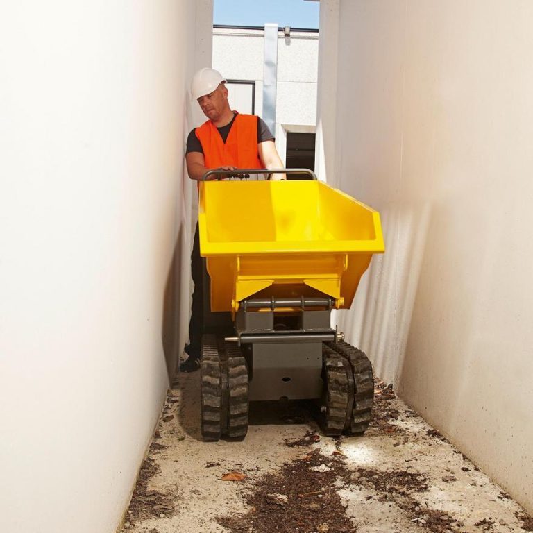 DT05 dumper gusjeničar ima hidrostatski pogon.